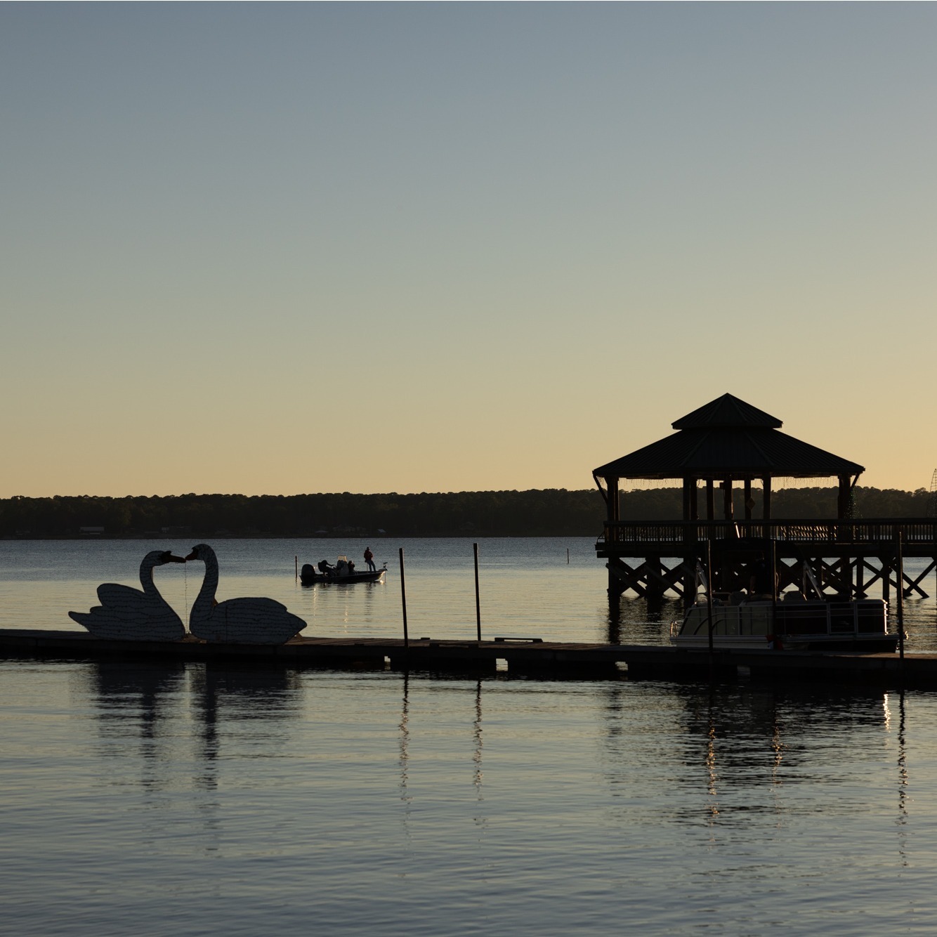 Thirty-one days, a million ways to celebrate #LakesAppreciation month. 🚤🎣🏊‍♂️ 
#SeeYouOutHere #DiscoverBoating
#NALMS2022